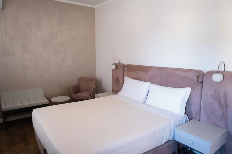 The Gate 441 Rooms