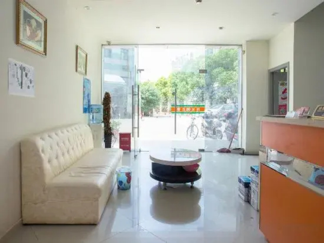 Chaolv 98 Hostel (Shanghai University)