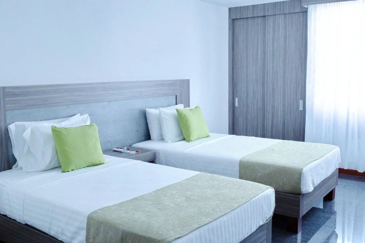 BE Suites Hotel Cali
