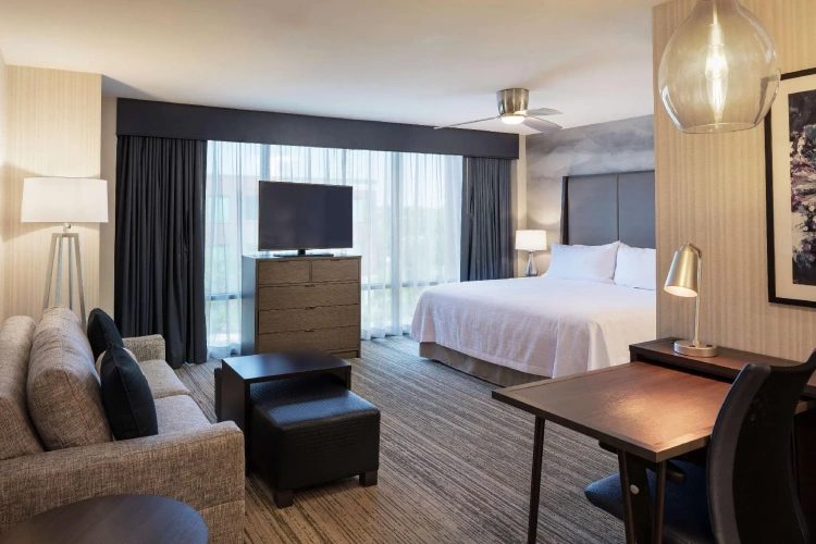 Deluxe Double Suite