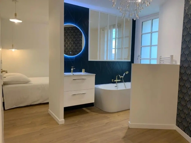 3 Bedrooms Apartment
