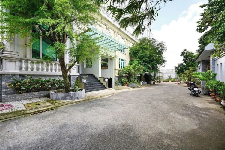 Deluxe Apartment