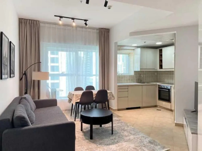 Sophisticated Living 2BR Gem in dxb gate