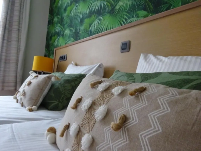 Quadruple Suite