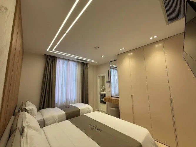 DownTown Hotel