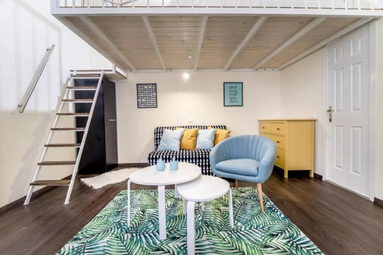 BpR Turquoise Simplicity Apartment