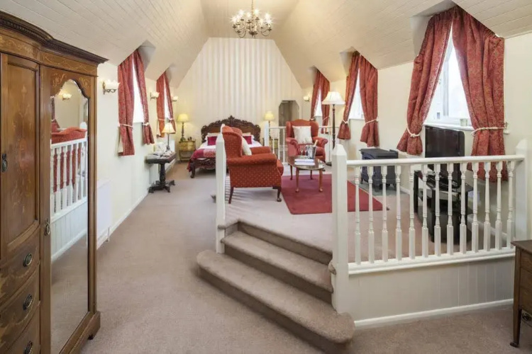 The Highfield Hotel