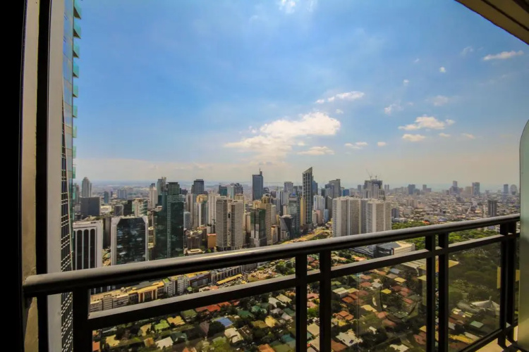 SIGLO SUITES @ The Gramercy Residences