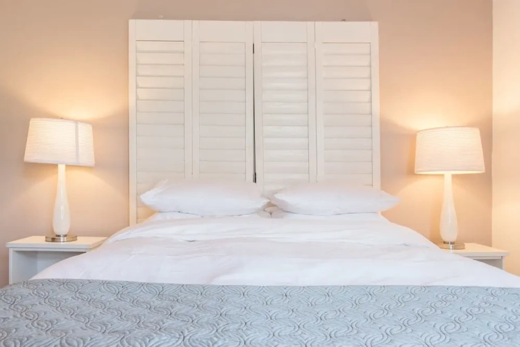 3 Bedrooms Cottage with balcony