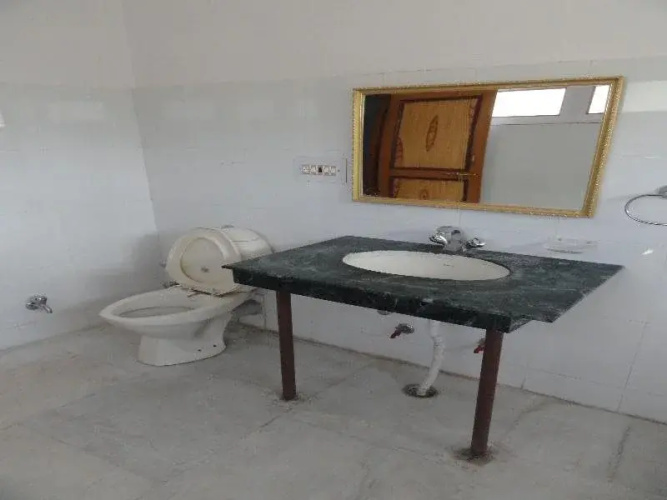 Hotel Shanti Palace