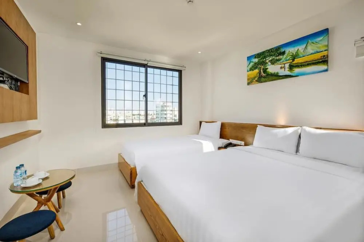 Diamond Hotel