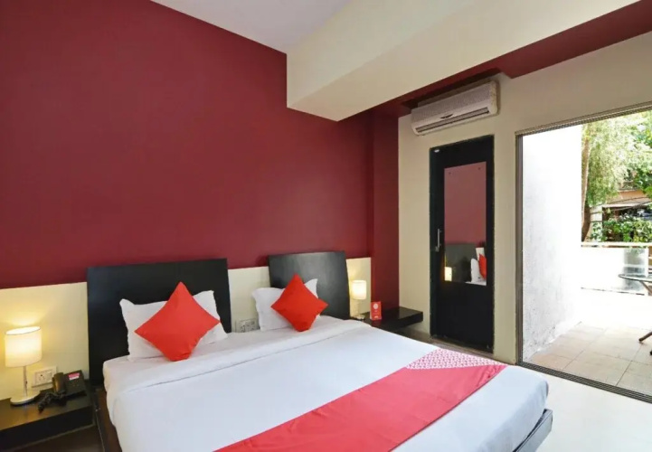 Lotus Hotel