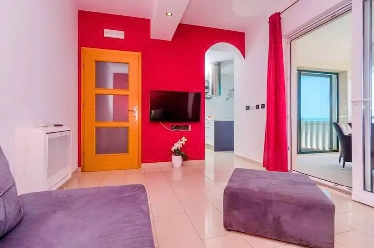 2 Bedrooms Apartment with balcony