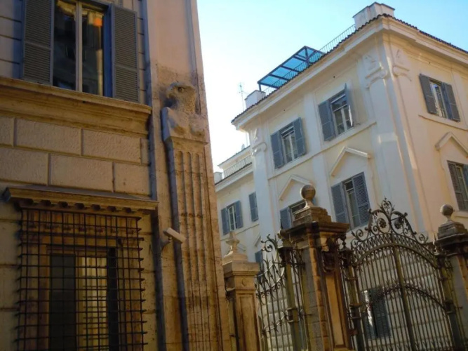 Via Giulia Apartment