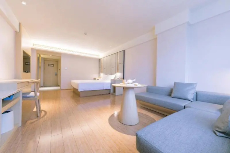 Ji Hotel Xinchang dafosi