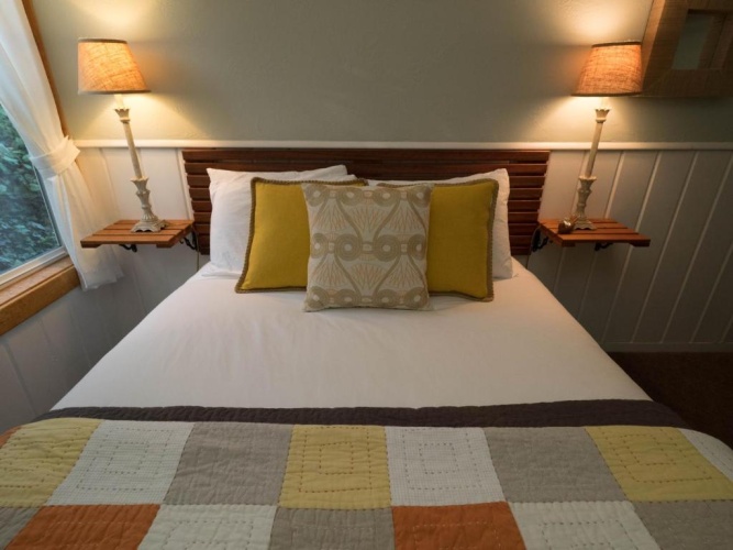 Standard Double Suite
