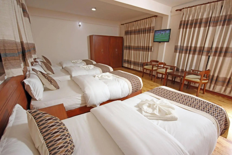 Hotel Holiday House