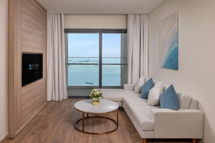 2 Bedrooms Apartment