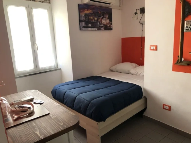 Economy room