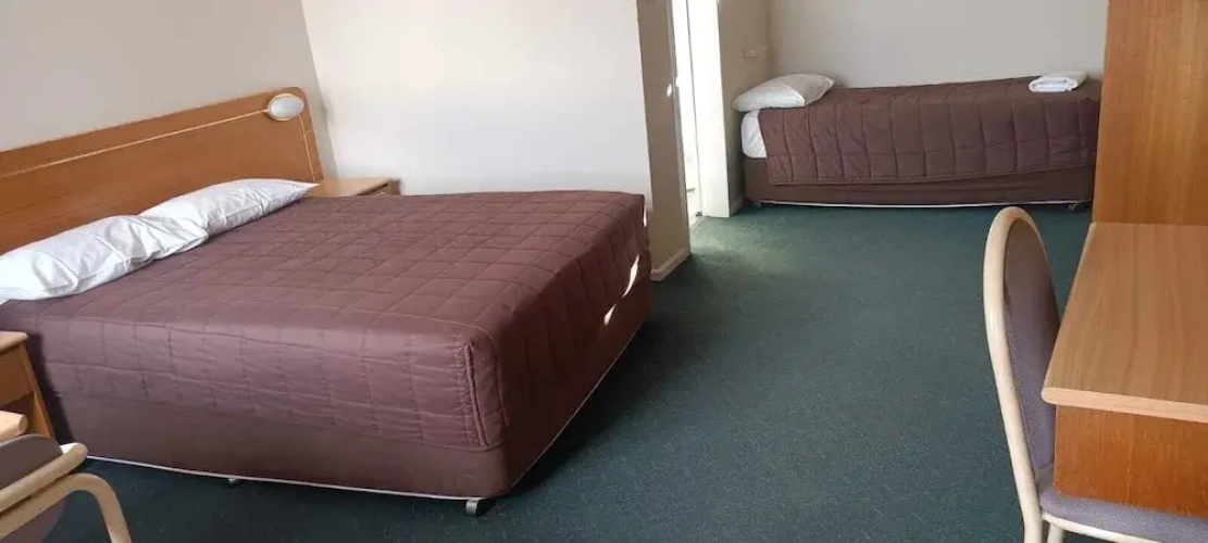Nandewar Motor Inn