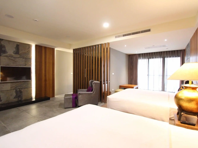 Deluxe Quadruple room