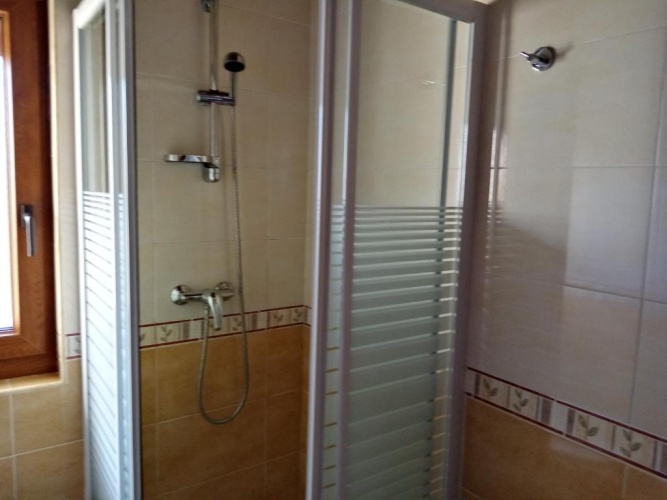 3 Bedrooms Apartment