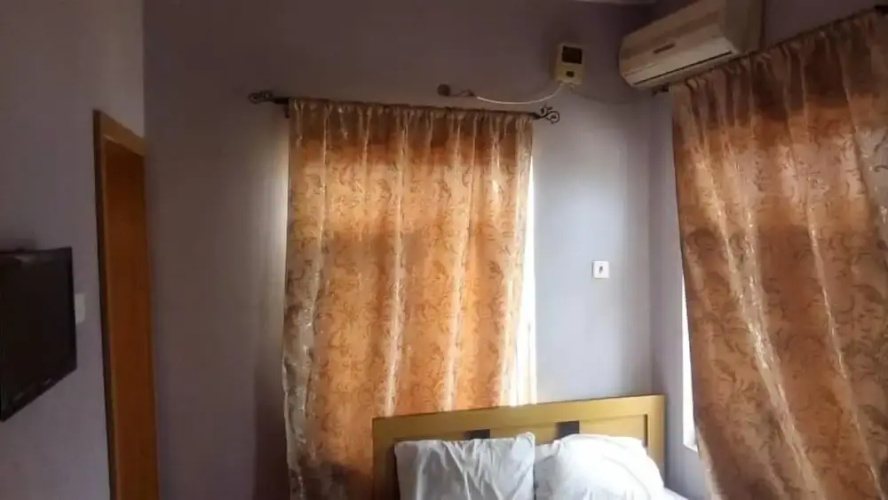 Fara Hotel & Suites