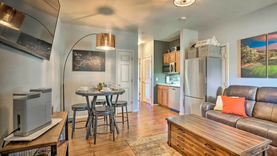 Branson Condo w/ Balcony on Ledgestone Golf Course