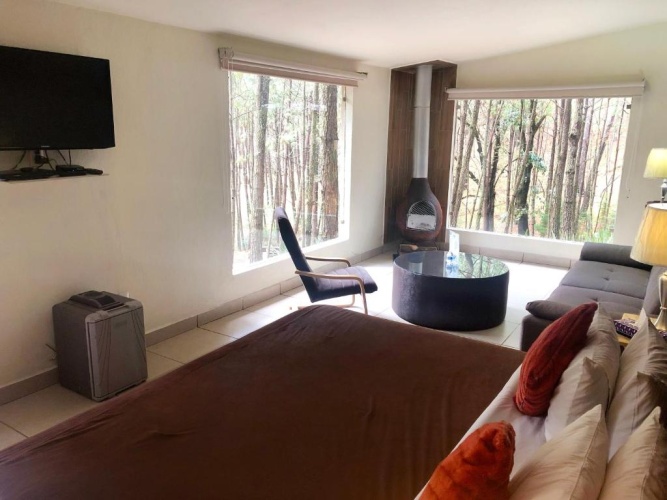 Deluxe Double Suite