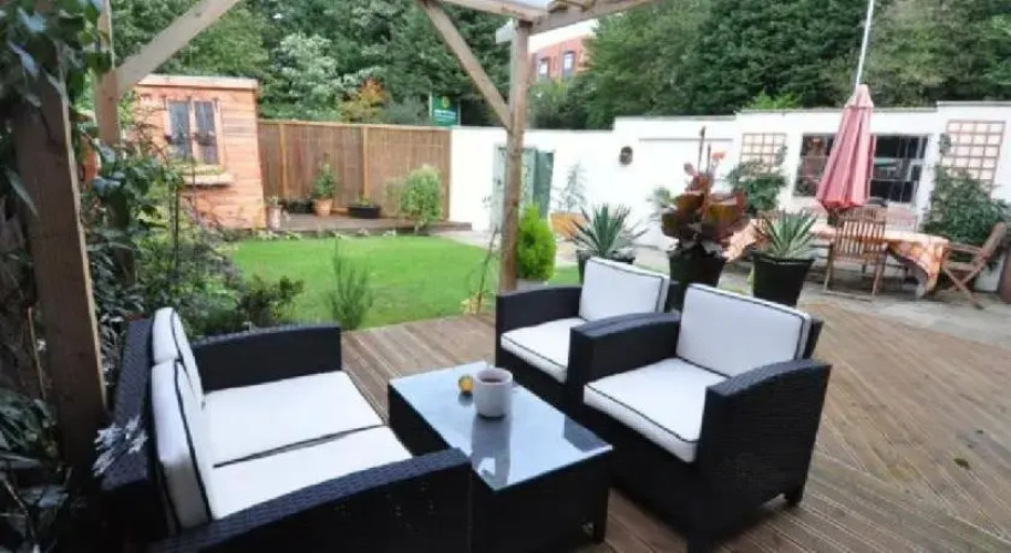 Old Greasby House Bed & Breakfast