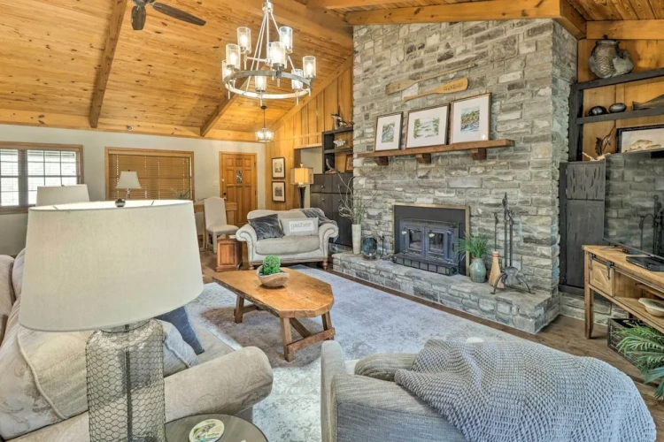 3 Bedrooms Cottage with balcony