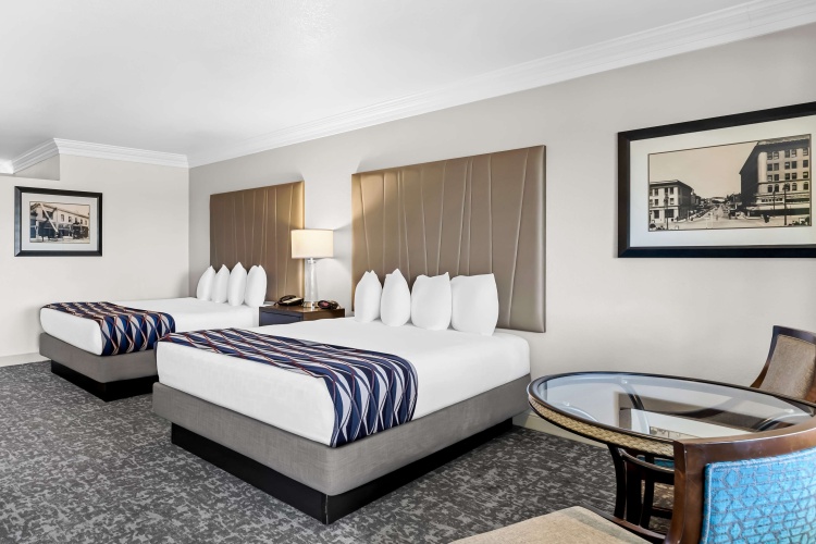 Standard Quadruple room