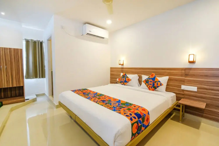 Fabhotel Wr Grand I
