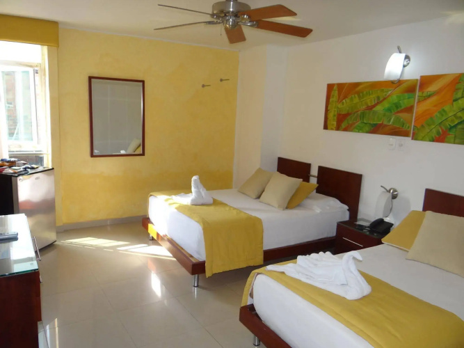 Atlantis Plaza Hotel