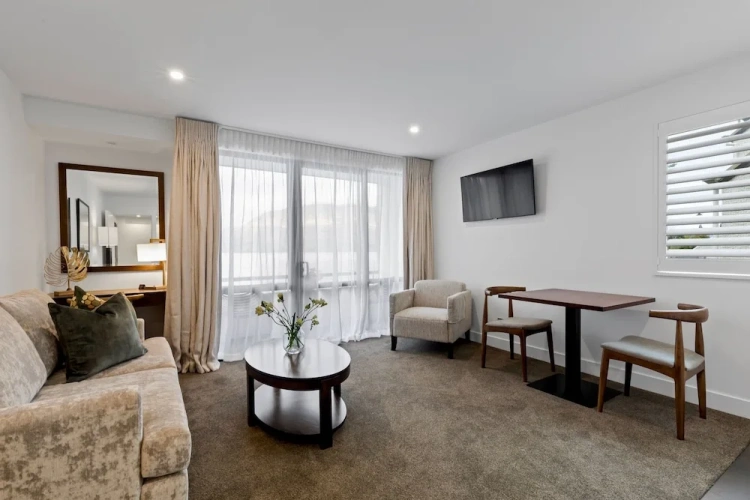 1 Bedroom Apartment with balcony