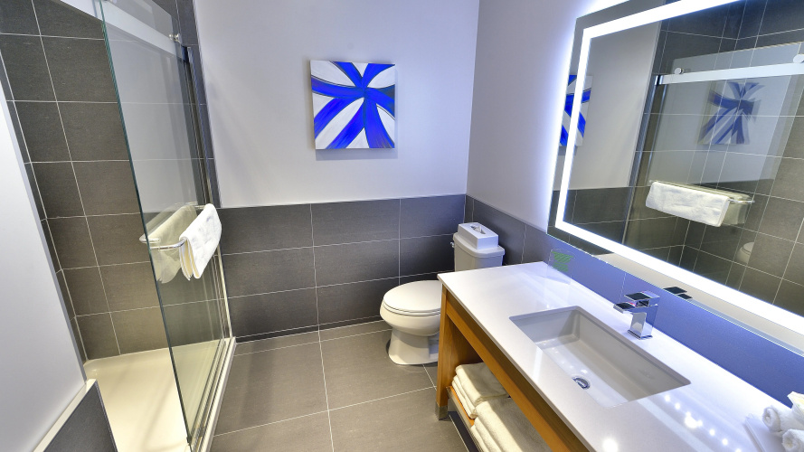 Holiday Inn Express & Suites Vaudreuil - Dorion photo 8