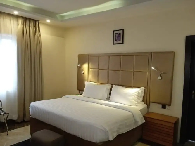 Mulligan Hotel
