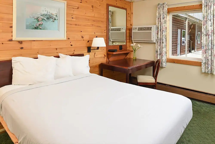 Cruise Inn RV Park and Lodging