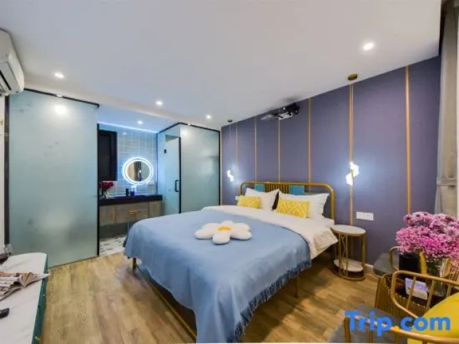Standard Double room with courtyard view