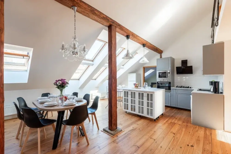 Deluxe Apartment