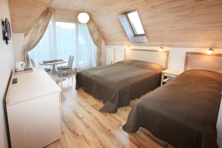 Standard Triple room with balcony