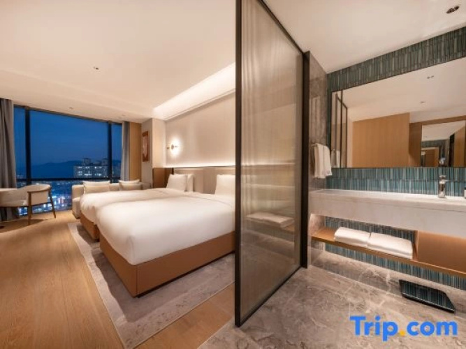 Leezy Hotel