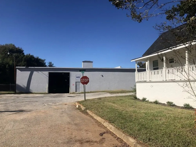 2 Hatch St