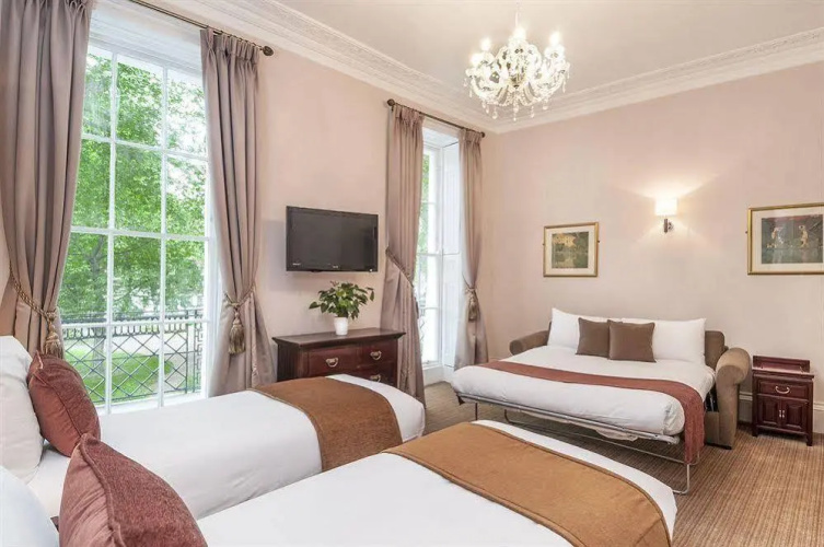 Jenkins Hotel