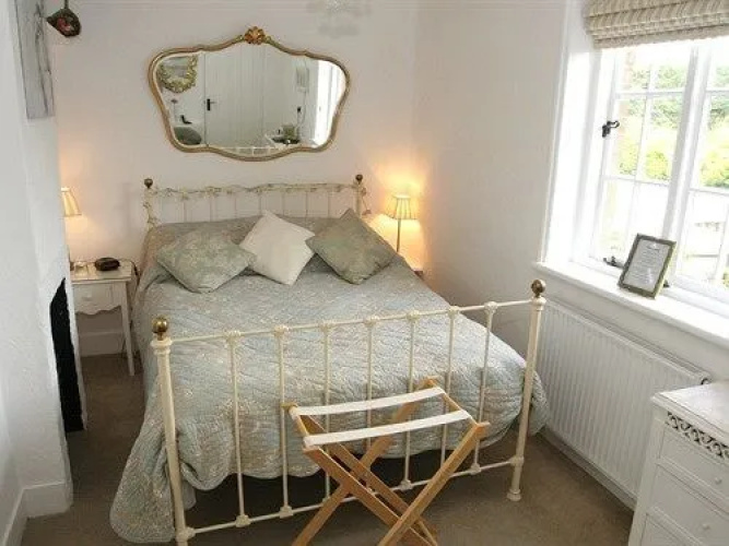 Flint Cottage - BB