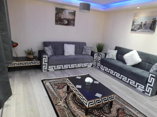 1 Bedroom Apartment