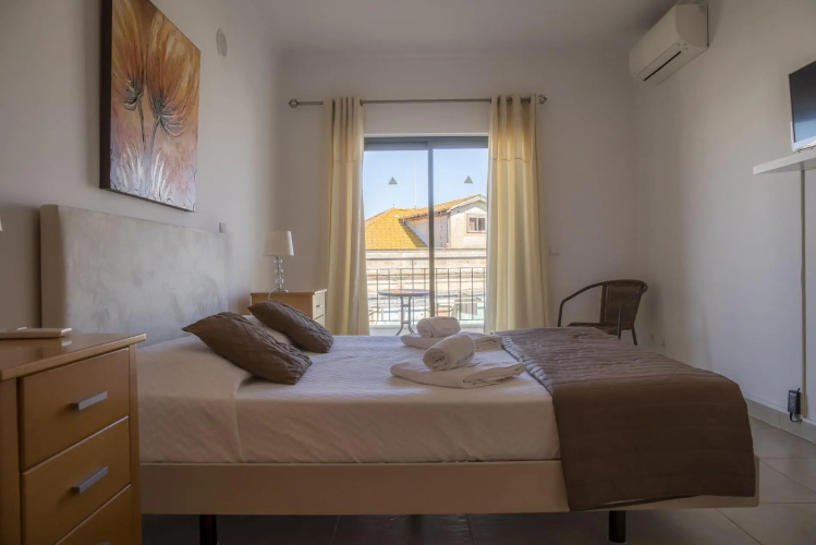 C11 - Quinta das Palmeiras Apartment