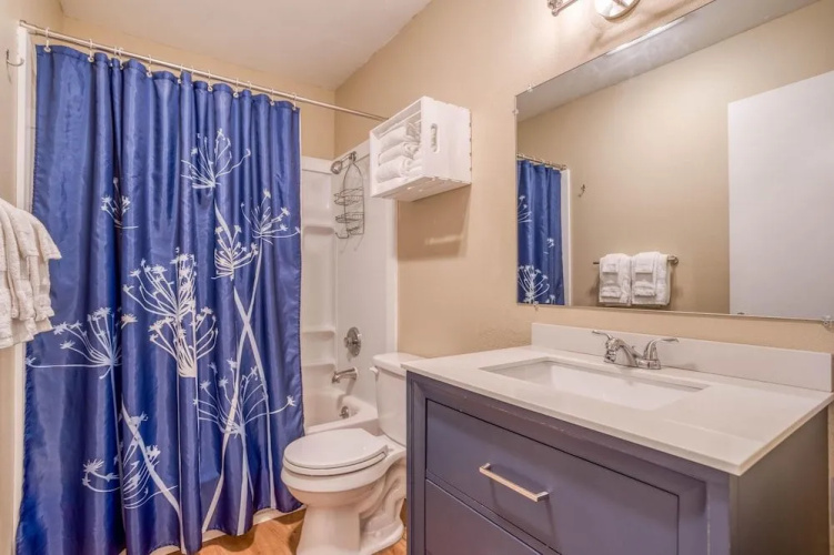 Creekside Condo 136