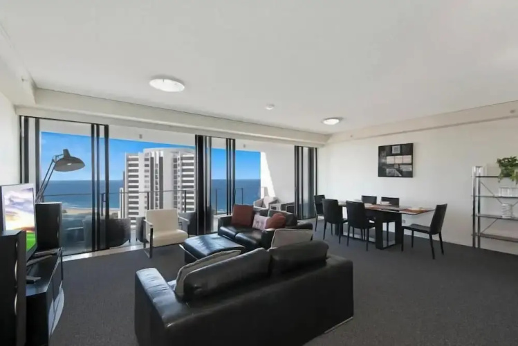 Sky Lounge 4BR Sub Penthouse