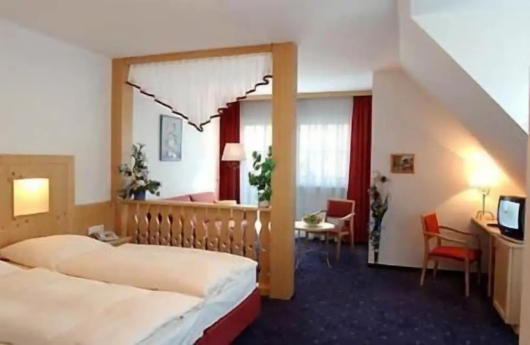 Hotel PostwirtOver view